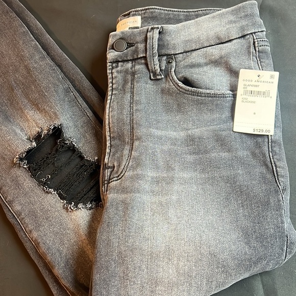 Good American Black Jeans Distressed - Picture 1 of 9